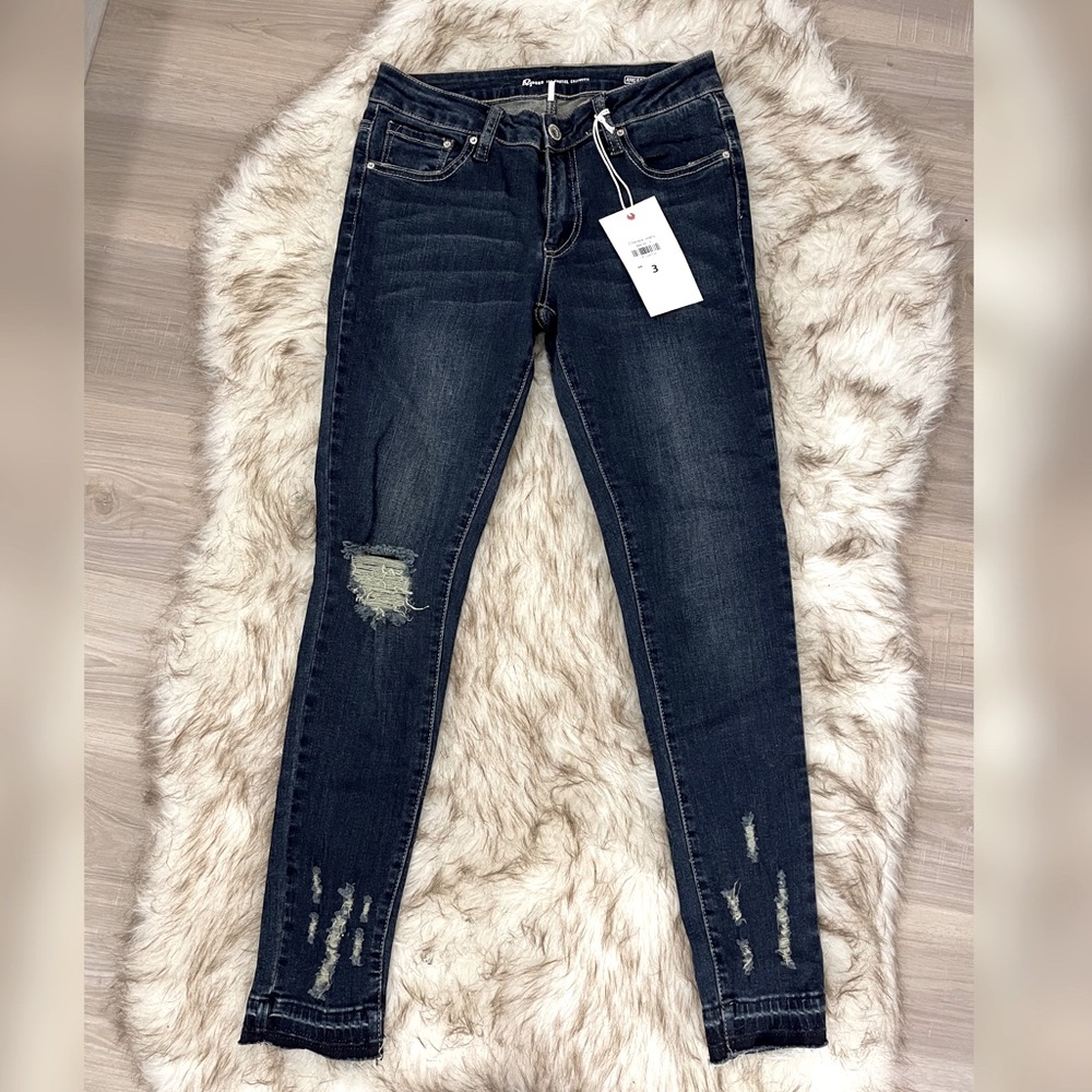 Women’s Skinny Jeans